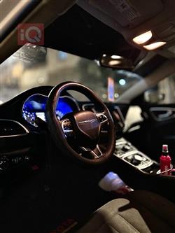 Chrysler 200